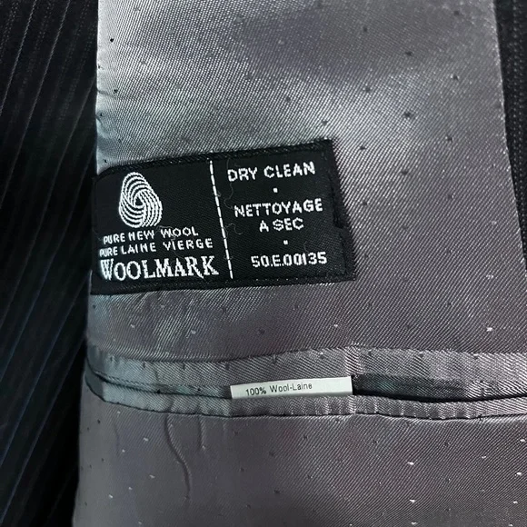 Calvin Klein Full Wool Suit (blazer and pants) - Picture 12 of 16